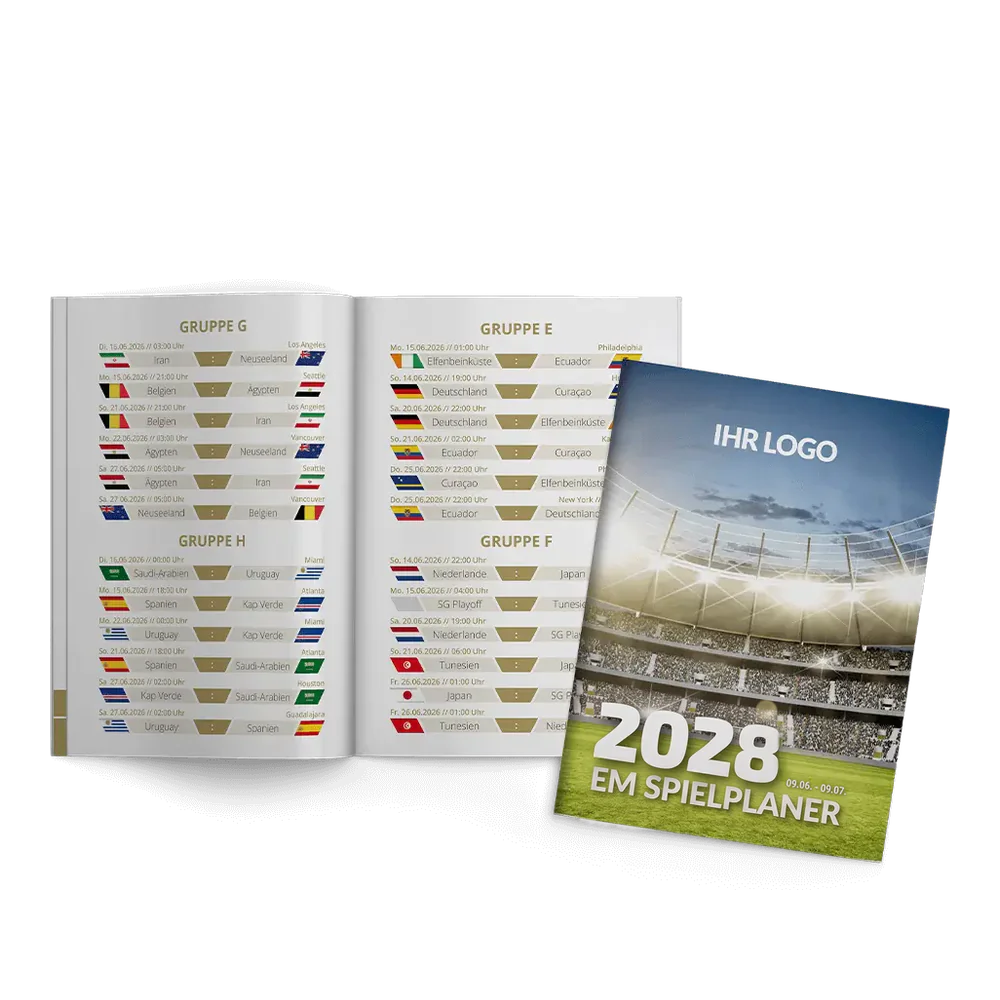 Geöffnete EM Broschüre 2028 mit Spielplan und Firmenlogo im DIN A6 Format